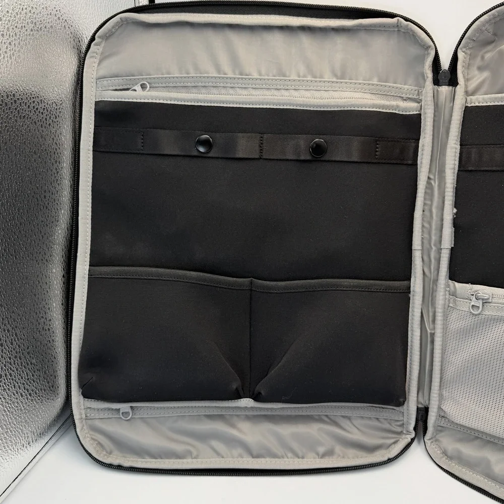 Timbuk2 Stealth Folio Organizer Black 15-inch Laptop Bag Sleeve Padded XL